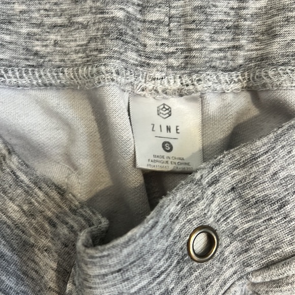 BOGO Men’s sweats Zine and Hind - Picture 3 of 9